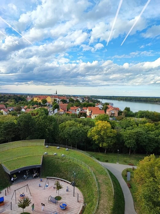 Pogled iz dizala vodotoranj Vukovar - Turistički vodič Vukovar